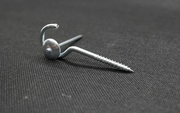 Closure Choices for Safer Piercings: A Guide to Secure and Comfortable Jewelry